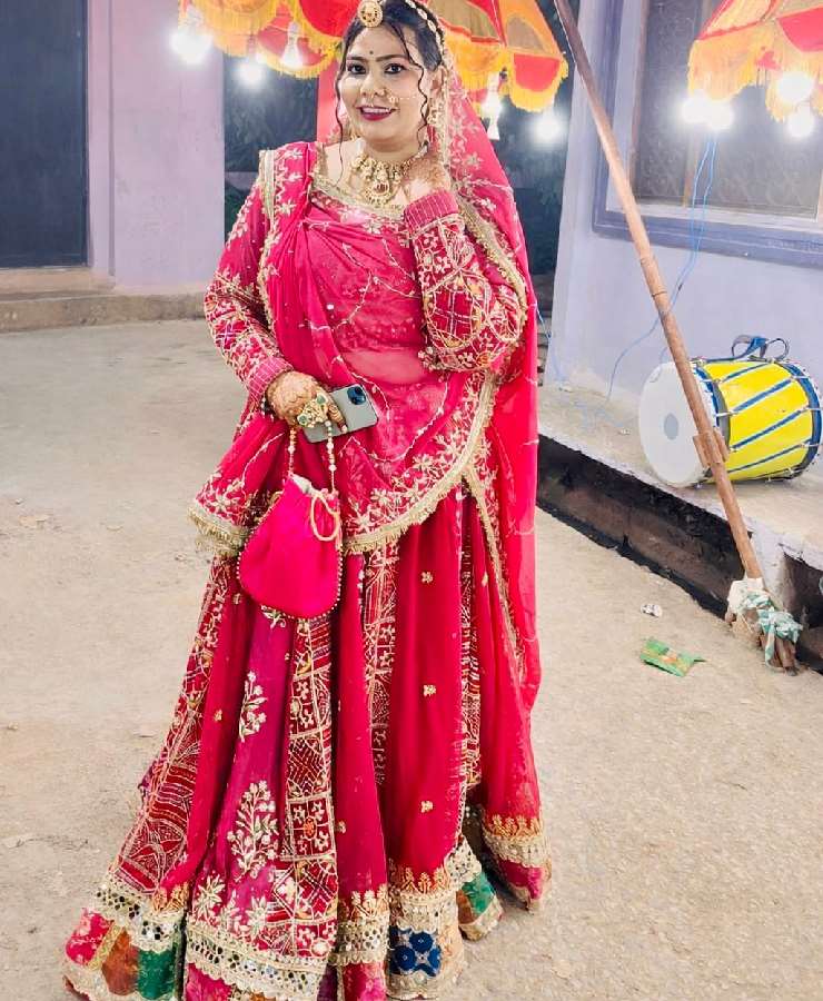 Multi rani Rajwadi rajputi full sleeves lahanga (1)