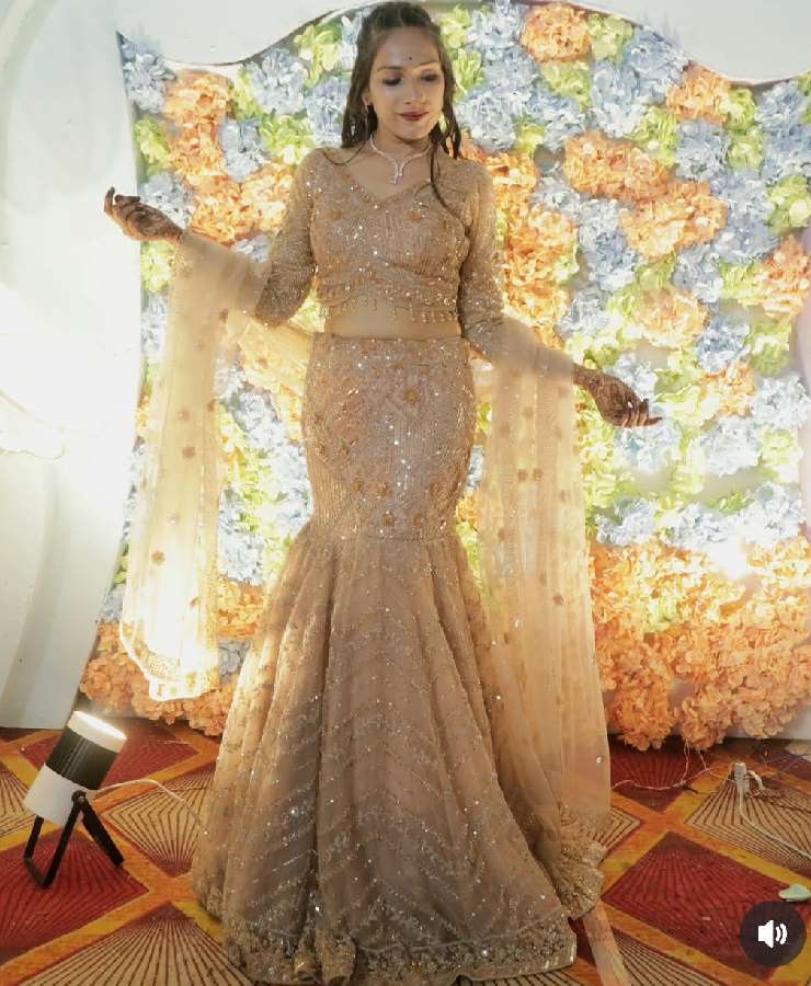 New Light Golden hand work fish cut lahanga