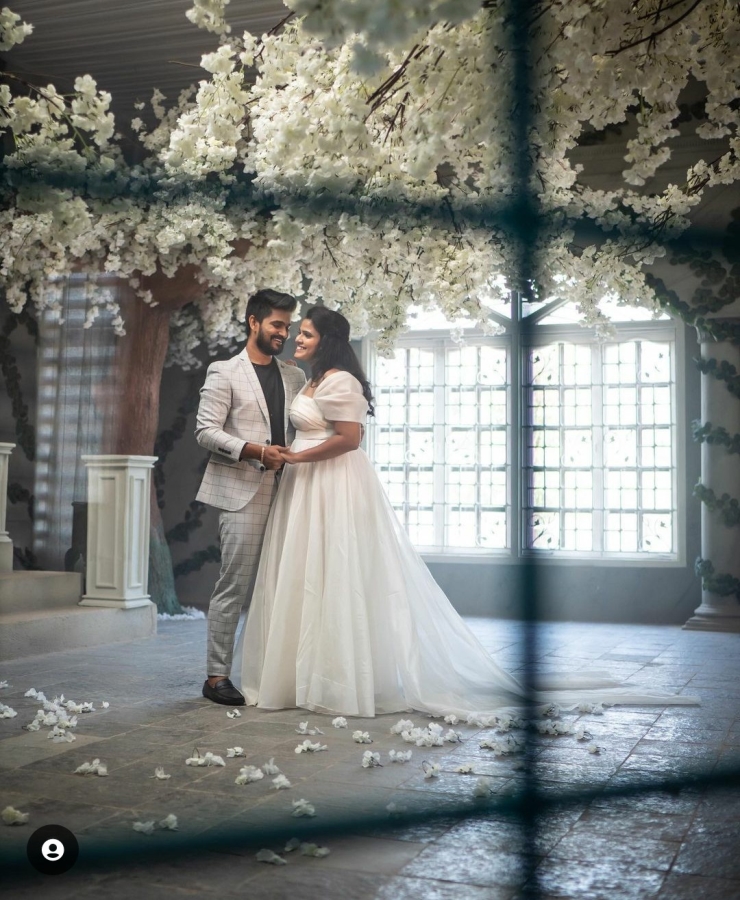 White jimmichu tail gown